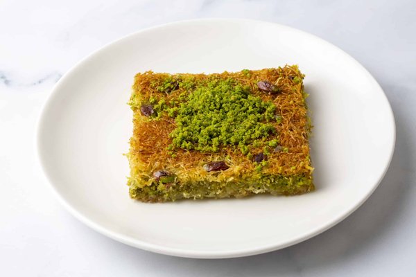 Wie stellt man traditionelle deutsche Königsberger Klopse mit Kapernsauce her?